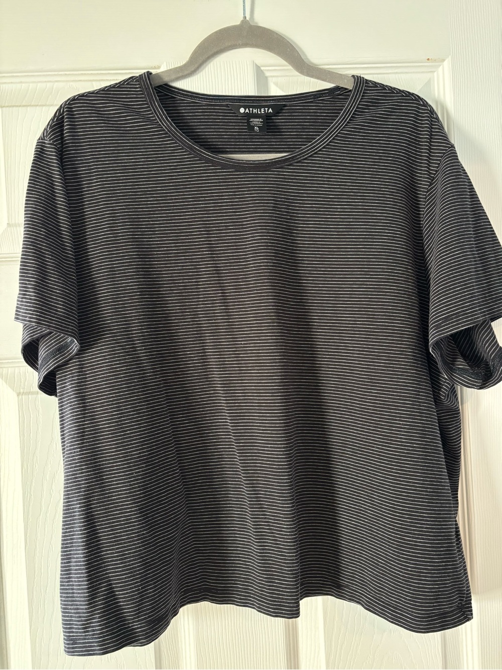 Athleta🦓🖤Black & White Striped Crewneck Tee